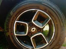 https://riyasewana.com/uploads/renault-kwid-13823216304.jpg