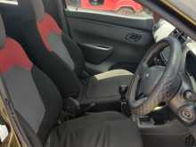 https://riyasewana.com/uploads/renault-kwid-2016-1311075412684.jpg