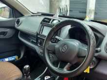 https://riyasewana.com/uploads/renault-kwid-2016-2921254712364.jpg
