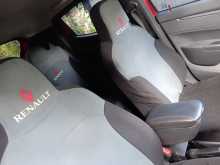 https://riyasewana.com/uploads/renault-kwid-2017-620310112453.jpg