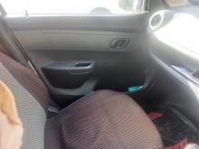 https://riyasewana.com/uploads/renault-kwid-2114573717435.jpg