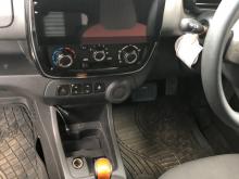 https://riyasewana.com/uploads/renault-kwid-238032417993.jpg