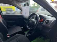 https://riyasewana.com/uploads/renault-kwid-24123810404.jpg