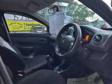 https://riyasewana.com/uploads/renault-kwid-2412414815.jpg