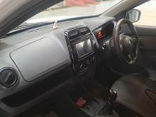 https://riyasewana.com/uploads/renault-kwid-2714352917745.jpg