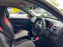 https://riyasewana.com/uploads/renault-kwid-4101327945.jpg