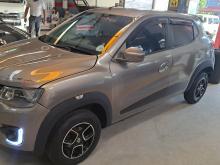 https://riyasewana.com/uploads/renault-kwid-511351117146.jpg