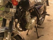 Sakai Gn125 2003 Motorbike