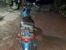 https://riyasewana.com/uploads/singer-singr-112017494933.jpg