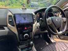 https://riyasewana.com/uploads/ssangyong-tivoli-2017-121408504793.jpg