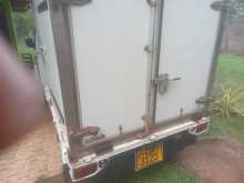 https://riyasewana.com/uploads/subaru-le-tti-freezer-2004-1521205612162.jpg