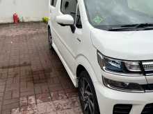 https://riyasewana.com/uploads/suzuki--2018-1210541312113.jpg