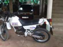 Suzuki 200cc 2004 Motorbike