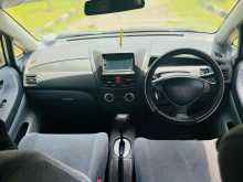 https://riyasewana.com/uploads/suzuki-aerio-liana-168314322743.jpg