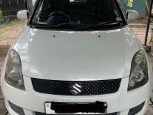Suzuki Swift 2010 Car
