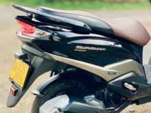 https://riyasewana.com/uploads/suzuki-bugrman-125-2116543913483.jpg