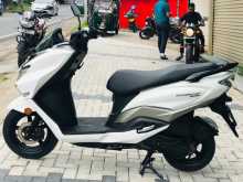 https://riyasewana.com/uploads/suzuki-burdmen-steet-261709341393.jpg