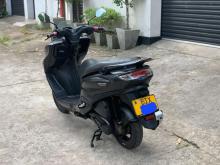https://riyasewana.com/uploads/suzuki-burgman-101013106774.jpg
