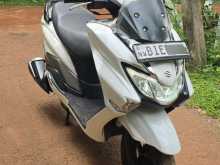 https://riyasewana.com/uploads/suzuki-burgman-125-16922314573.jpg
