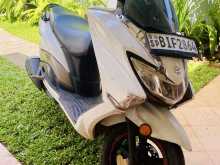 https://riyasewana.com/uploads/suzuki-burgman-1511372422492.jpg