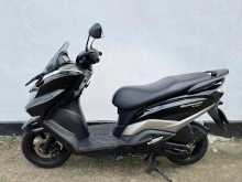 https://riyasewana.com/uploads/suzuki-burgman-2516160722642.jpg