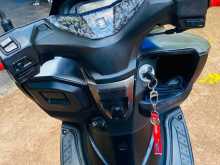 https://riyasewana.com/uploads/suzuki-burgmen-310513113253.jpg