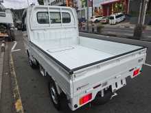 https://riyasewana.com/uploads/suzuki-carry-2022-1621591712183.jpg