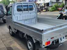 https://riyasewana.com/uploads/suzuki-carry-auto-30930314372.jpg