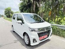 https://riyasewana.com/uploads/suzuki-custom-zx-309012624833.jpg
