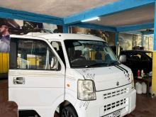 Suzuki DA64 2011 Van