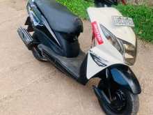 Suzuki DIO 2015 Motorbike