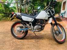 Suzuki DJEBEL 2001 Motorbike
