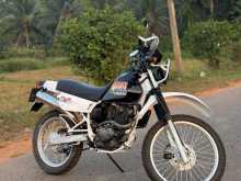 Suzuki Djebel 200 1999 Motorbike