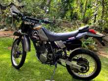 Suzuki DR 250 1990 Motorbike