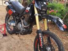 Suzuki DR 250 2009 Motorbike