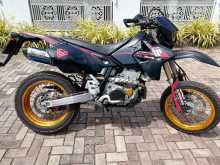 Suzuki Drz 2014 Motorbike