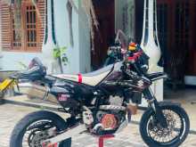 Suzuki DRZ 2013 Motorbike