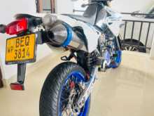 https://riyasewana.com/uploads/suzuki-drz-1812442813893.jpg