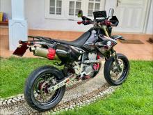 Suzuki DRZ 2011 Motorbike