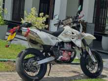 https://riyasewana.com/uploads/suzuki-drz-400-1418401313202.jpg