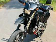 https://riyasewana.com/uploads/suzuki-drz-400-1822373322041.jpg