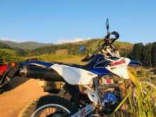 https://riyasewana.com/uploads/suzuki-drz-400-56340213992.jpg
