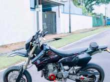 https://riyasewana.com/uploads/suzuki-drz-400-68563523003.jpg