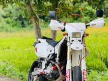 https://riyasewana.com/uploads/suzuki-drz-400cc-1710560422322.jpg