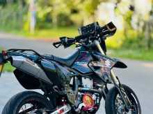 https://riyasewana.com/uploads/suzuki-drz-400sm-2813143013164.jpg