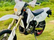 https://riyasewana.com/uploads/suzuki-drz400-sm-1010063922742.jpg