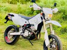 Suzuki DRZ400 SM 2010 Motorbike