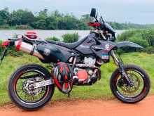 Suzuki Drz400sm 2009 Motorbike