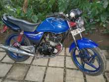 Suzuki EN 125 2006 Motorbike