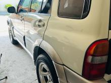 Suzuki Escudo 2004 SUV